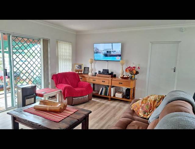 3 BEDROOM HOUSE FOR SALE IN FRAAIUITSIG